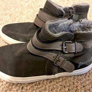 Blowfish booties!! Camo style..zipper on side